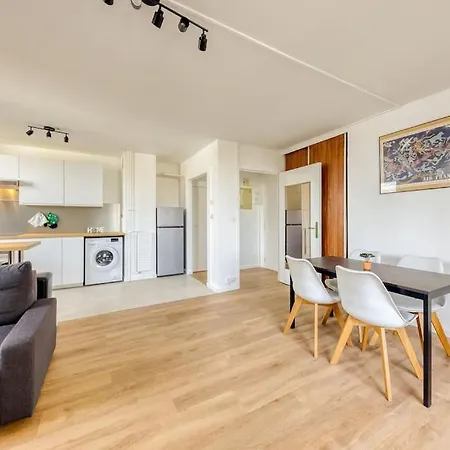 Cosy A 2 Min De La Gare Apartment Courcouronnes